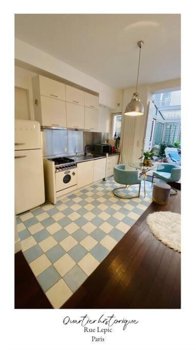 Villa Lepic, Luxury Flat In Montmartre With Private Terrasse-Appartement Entier Париж Екстер'єр фото